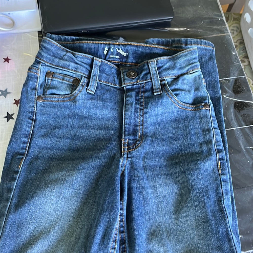 Art and class size 8 girlfriend style jean